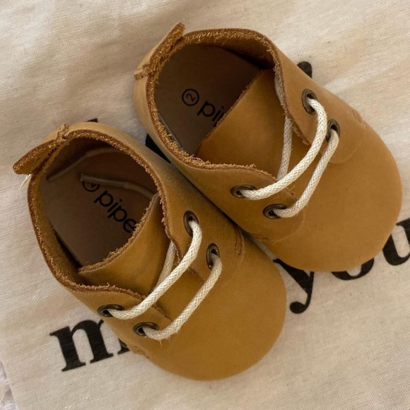 Piper Finn Oxfords Brand New, Never Worn - Picture 2 of 4